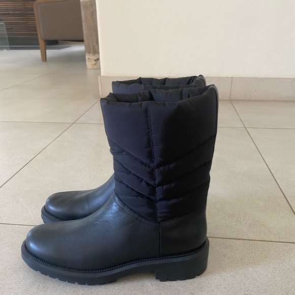 Boots - Picture 1 of 4